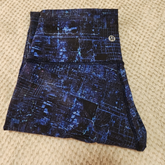 Lululemon Athletica Yoga Pants - Blue City Map - Picture 5 of 8